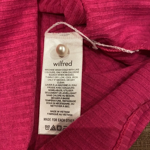 Nwot Aritzia top - Picture 6 of 8